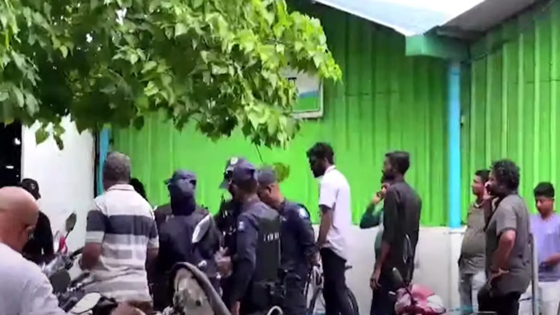 অবৈধ প্রবাসীদের ধরতে মালদ্বীপে ব্যাপক অভিযান