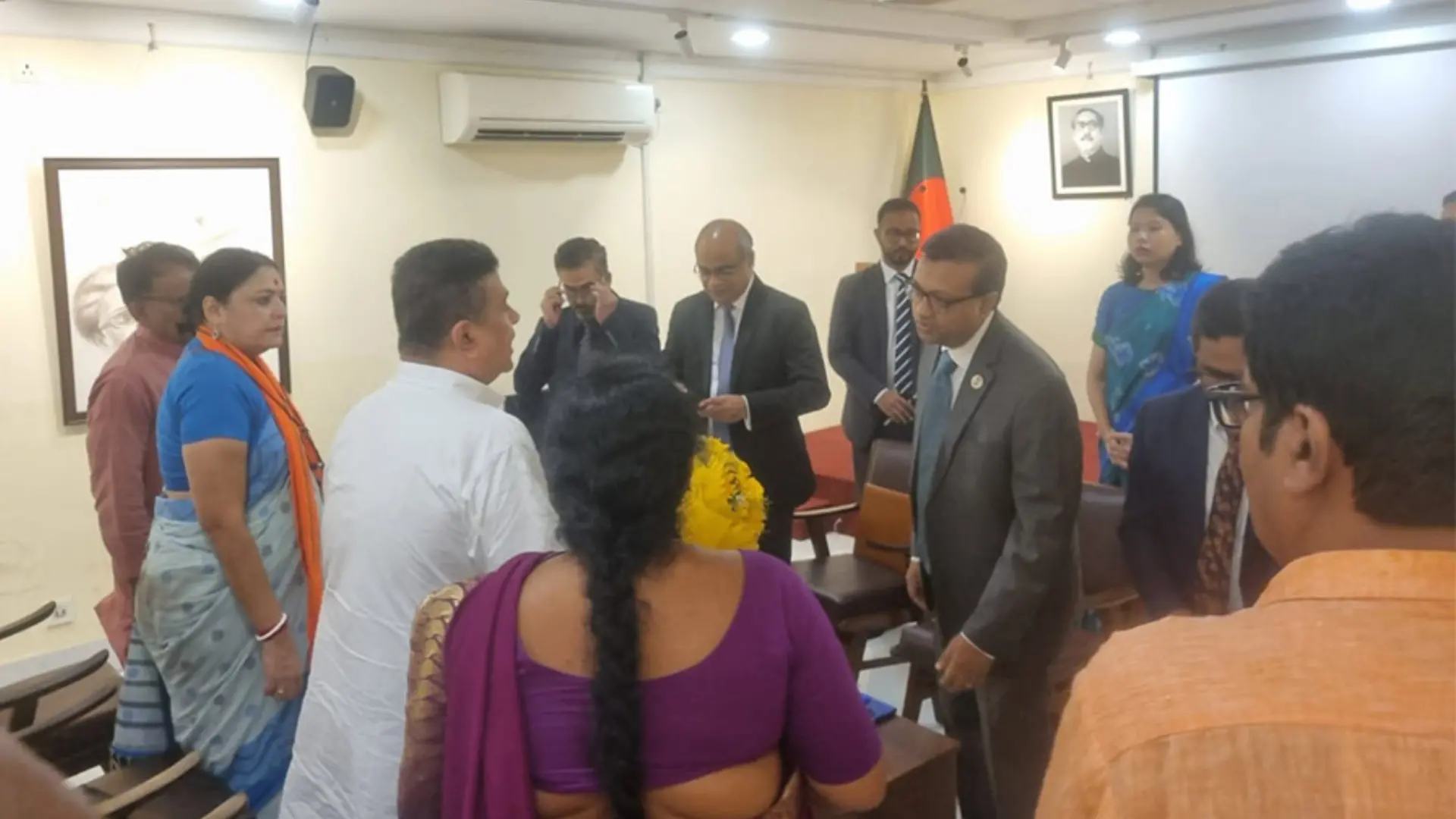 বাংলাদেশের আন্দোলনে মোদিকে 'অপমান', বিজেপির ক্ষোভ