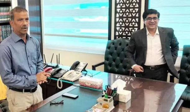 অন্তর্বর্তী সরকার কতদিন থাকবে জানালেন আসিফ নজরুল
