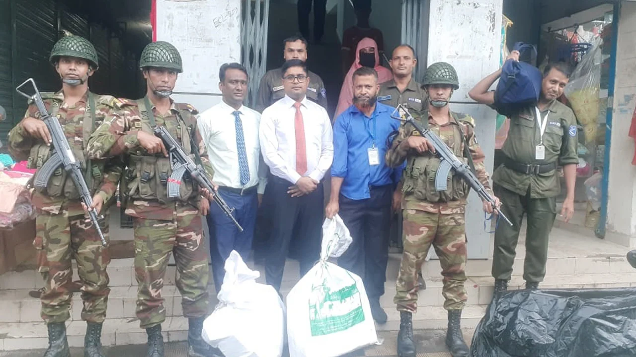 রেমিট্যান্সের টাকা নিরাপদে পৌঁছে দিল সেনাবাহিনী