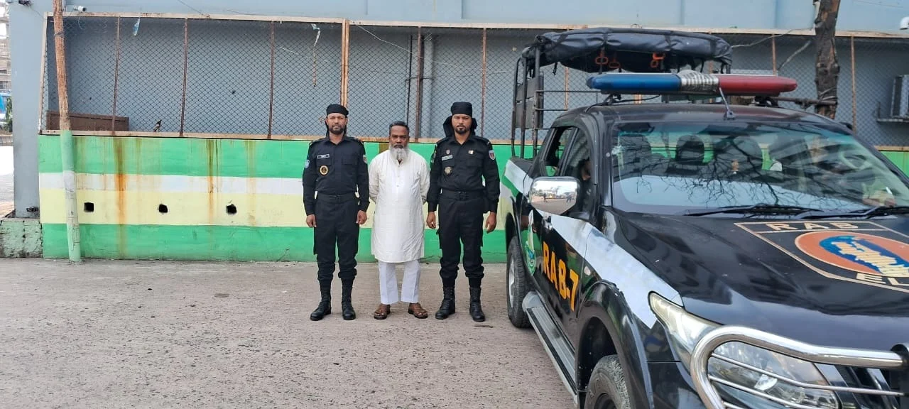 প্রবাসীর বাড়ি পোড়ানো মামলায় বিএনপি নেতা গ্রেপ্তার
