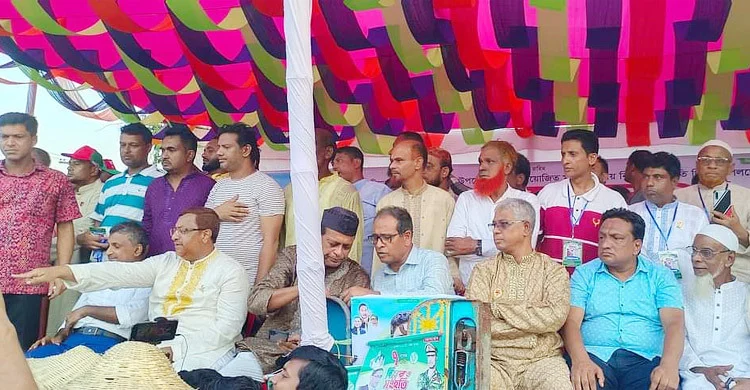 বিএনপির সমাবেশে নেতাকর্মীদের মোবাইল ও মানিব্যাগ চুরি