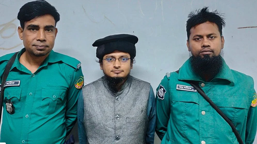 সাদপন্থি মুখপাত্র মুয়াজ বিন নূর ৩ দিনের রিমান্ডে