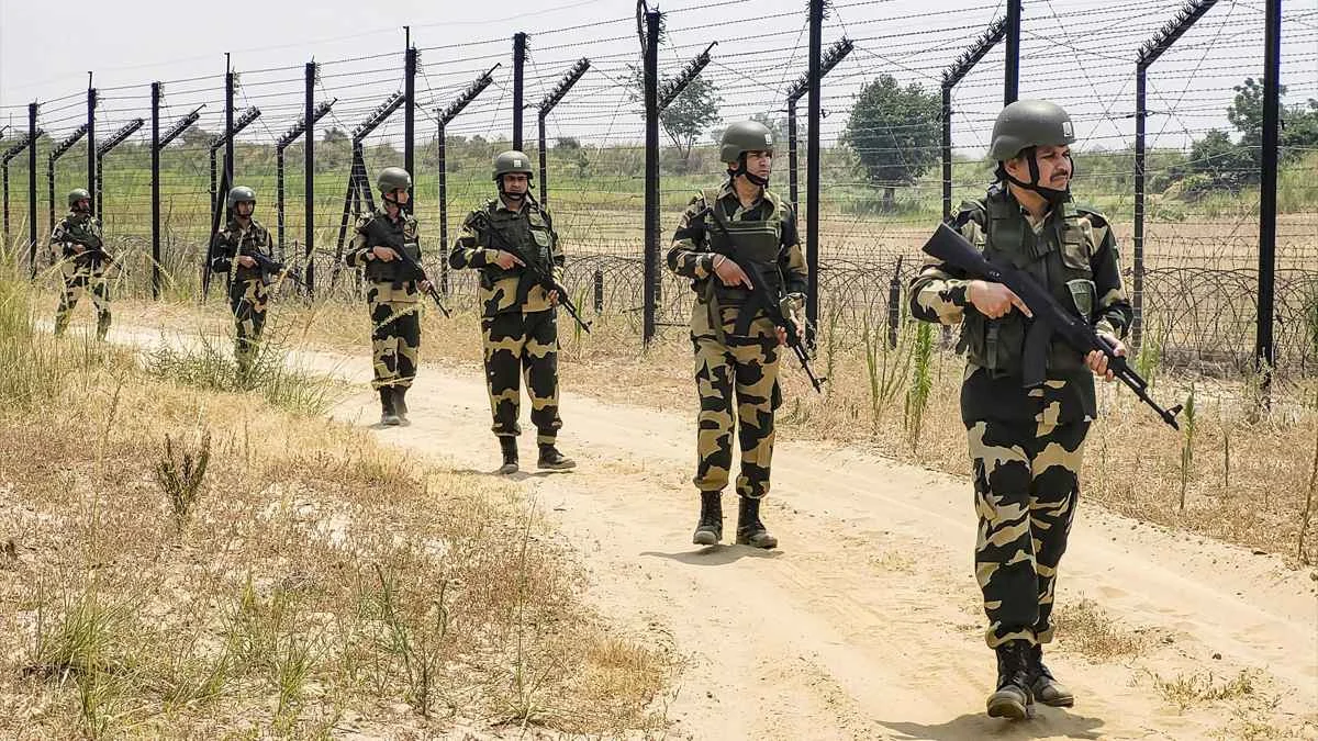ভারত বাংলাদেশ সীমান্তে সর্বোচ্চ সতর্কতায় বিএসএফ