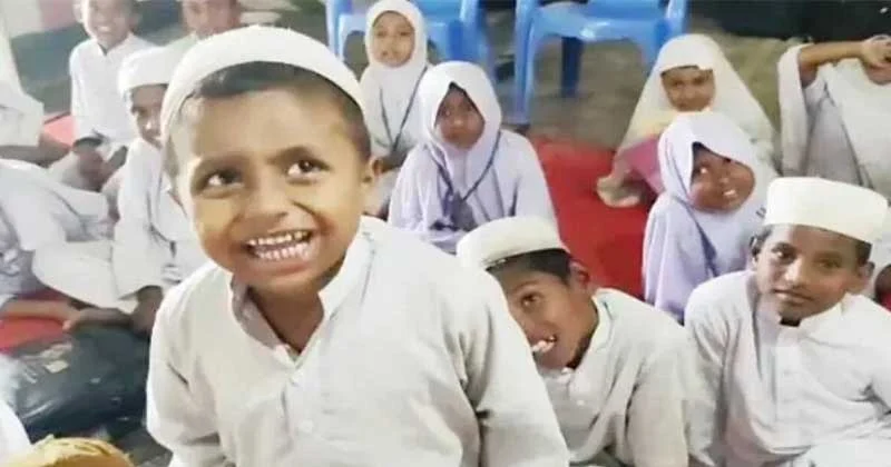 উমরাহ পালনে সৌদিতে ভাইরাল রিফাত, ভালোবাসায় সিক্ত করলেন প্রবাসীরা