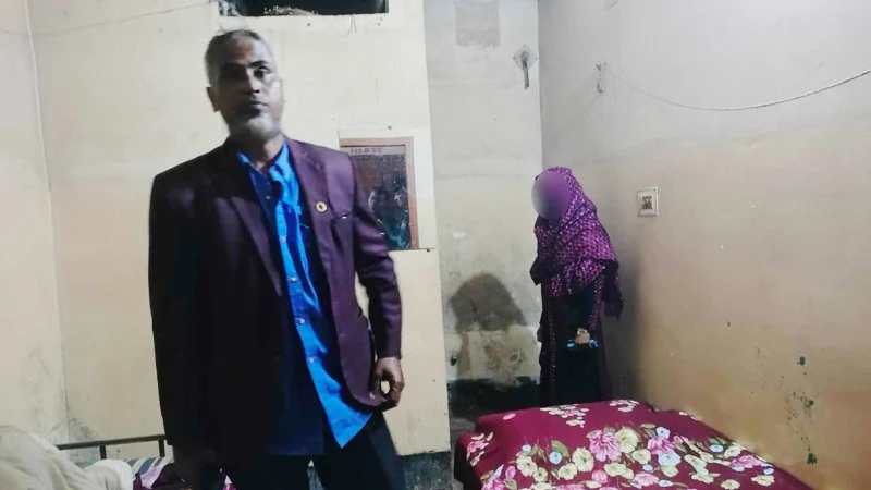 হোটেল থেকে নারীসহ আওয়ামী লীগ নেতা আটক