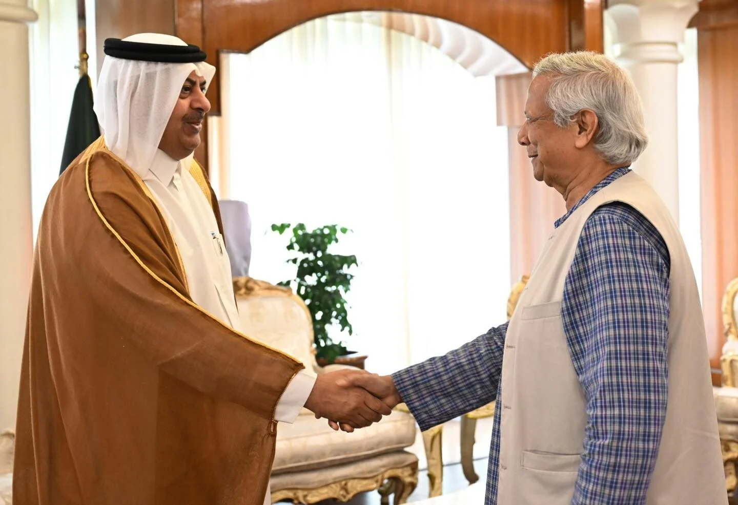 বাংলাদেশ সরকারের সংস্কার পরিকল্পনায় পূর্ণ সমর্থন কাতারের