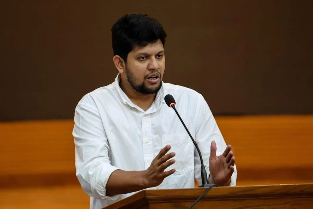 ছাত্র যুবকদের জন্য বিশাল চাকরির বার্তা দিলেন উপদেষ্টা