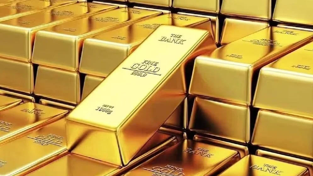 Gold 3 676aaae5de1d0