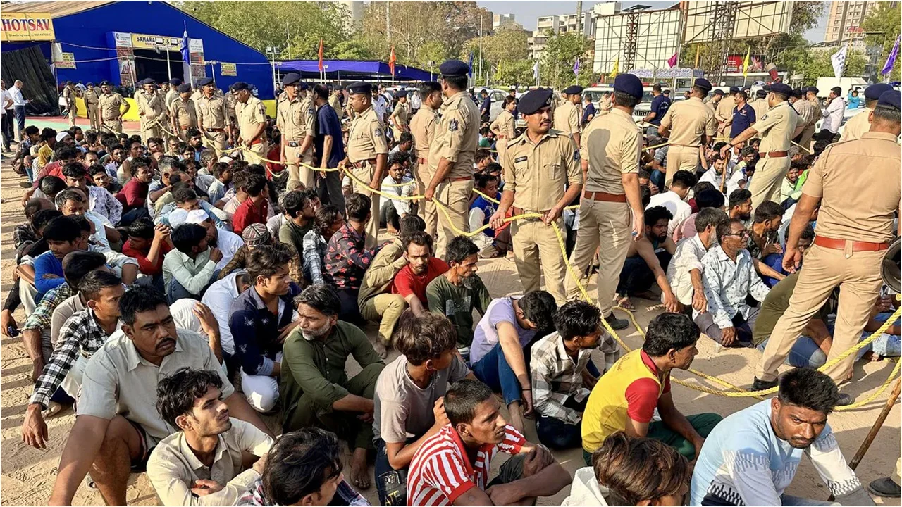 More than 1,000 bangladeshis arrested in india