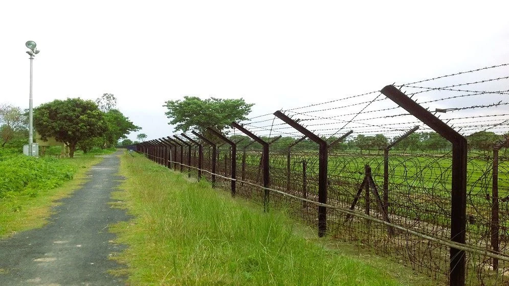 Bsf captures four bangladeshis