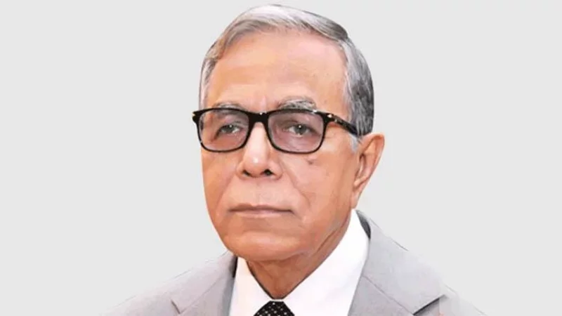 Former President Abdul Hamid leaves the country with murder case on his mind