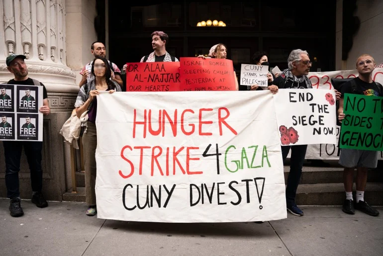 8 american students on hunger strike to stop gaza war
