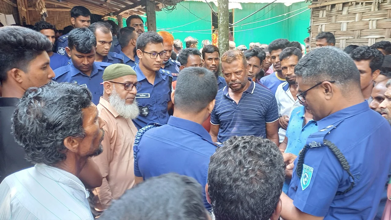 Bangladeshi youth killed in border shooting