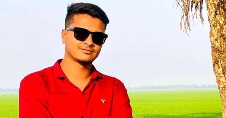 Chhatra league leader kidnaps expatriate in love trap