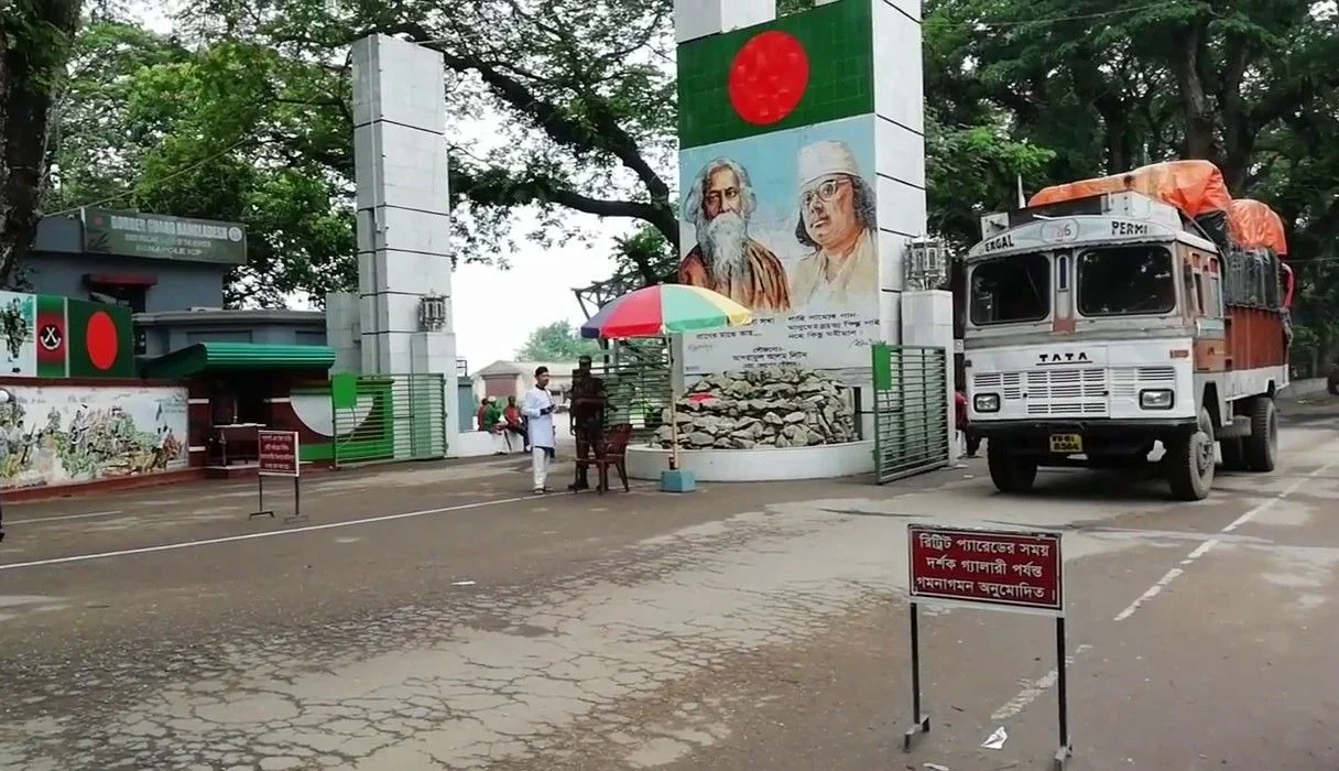 India imposes new ban on bangladeshi products