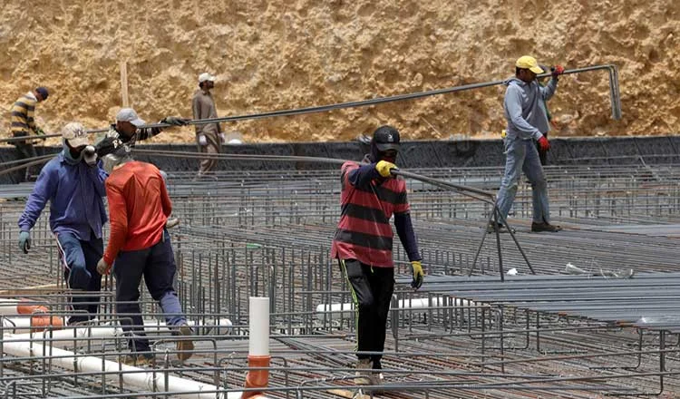 Migrant workers in the middle east at risk from extreme heat