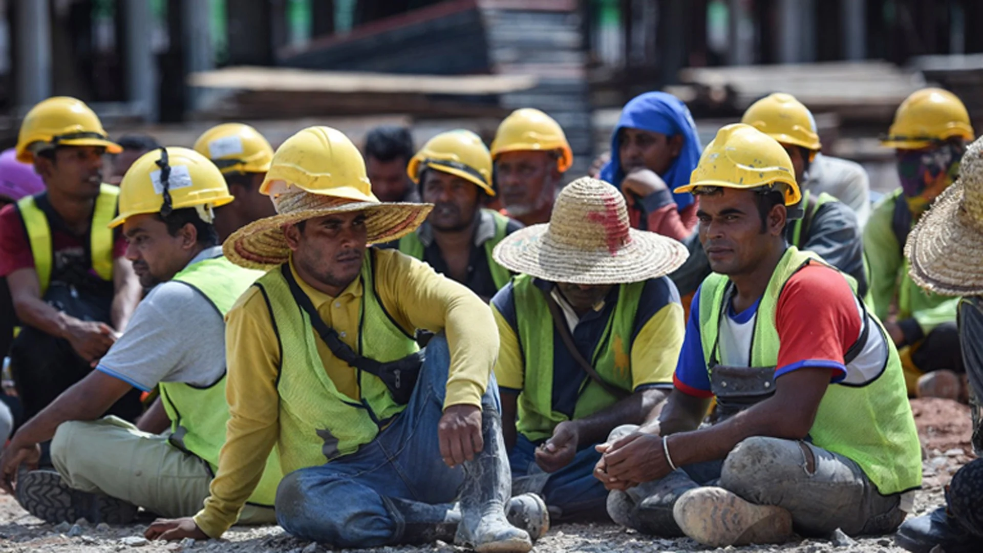 Provident fund mandatory for expatriate workers in malaysia