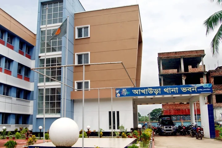 Son to go abroad, mother dies while ironing clothes