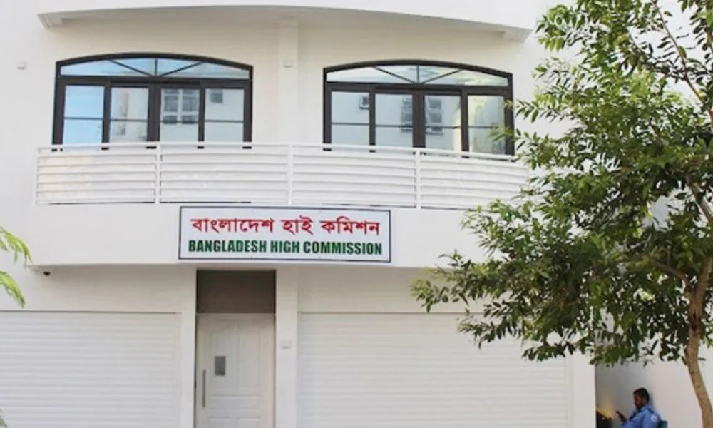 The message given by the high commission to bangladeshi expatriates working in the maldives