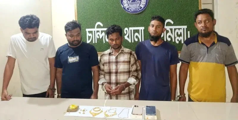Expatriate kidnapped and robbed of gold ornaments under the guise of cid