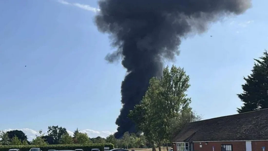 Plane crashes shortly after takeoff, airport closed