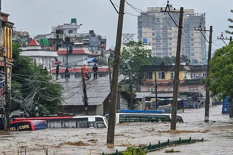 নেপালে বন্যায় মৃতের সংখ্যা বেড়ে ২১৮, ত্রাণ কার্যক্রম নিয়ে ক্ষোভ