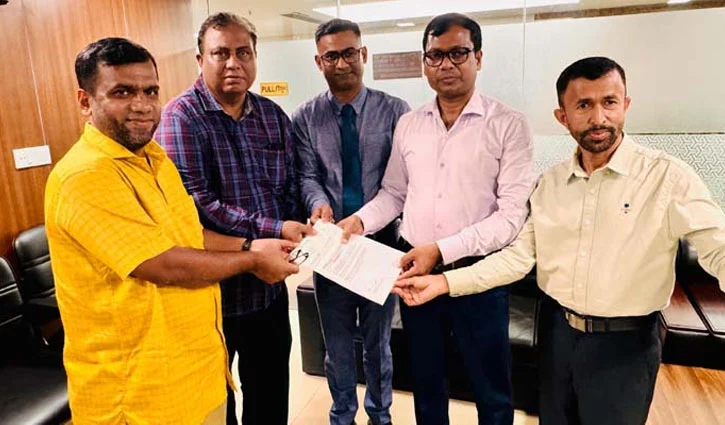 প্রধান উপদেষ্টার তহবিলে প্রবাসী ব্যবসায়ীদের অনুদান