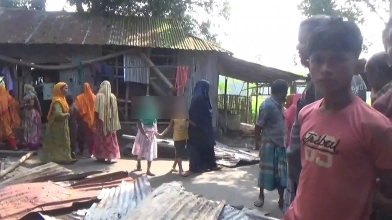 মাইকে ঘোষণা দিয়ে আ.লীগ নেতার বাড়িতে হামলা