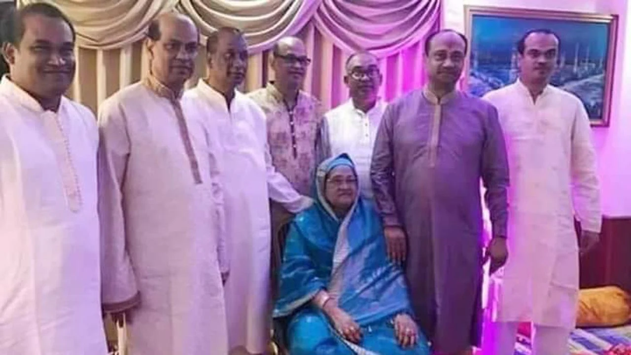মায়ের জানাজায় অংশ নিতে পারেননি এস আলম ও তার ৬ ভাই