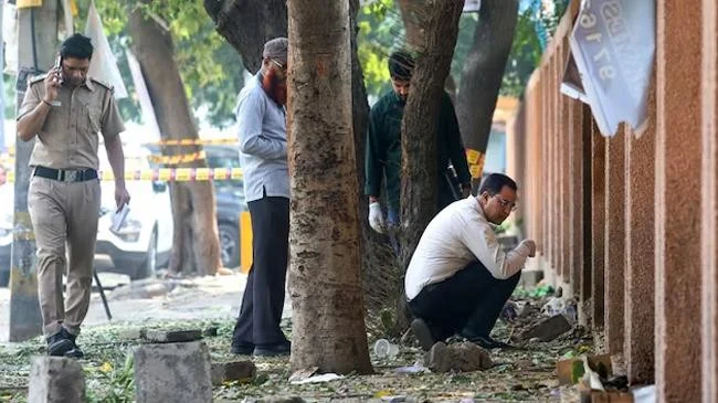 রহস্যময় বিস্ফোরণে কেঁপে উঠল ভারত