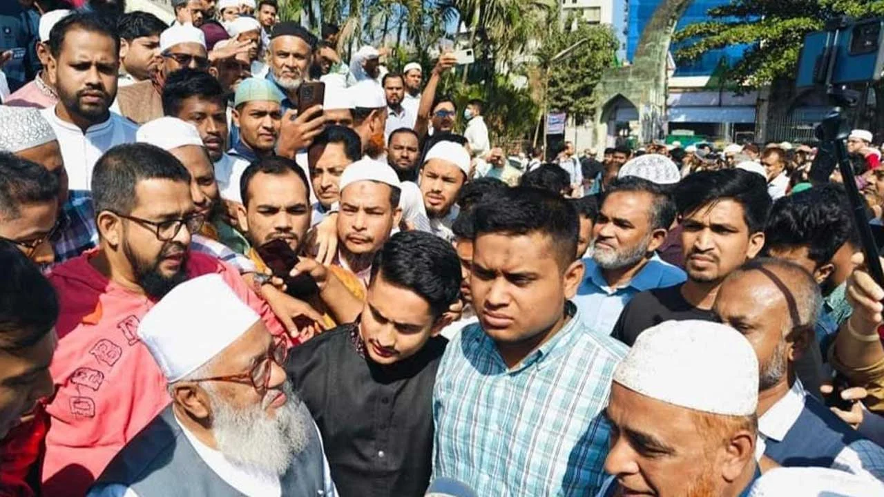 অ্যাডভোকেট সাইফুলের জানাজায় হাসনাত সারজিস