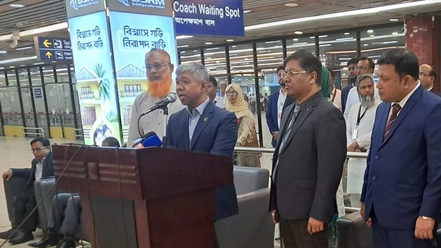 এয়ারক্র্যাফটের ভেতরে স্বর্ণ পাওয়া গেলে কঠোর ব্যবস্থা