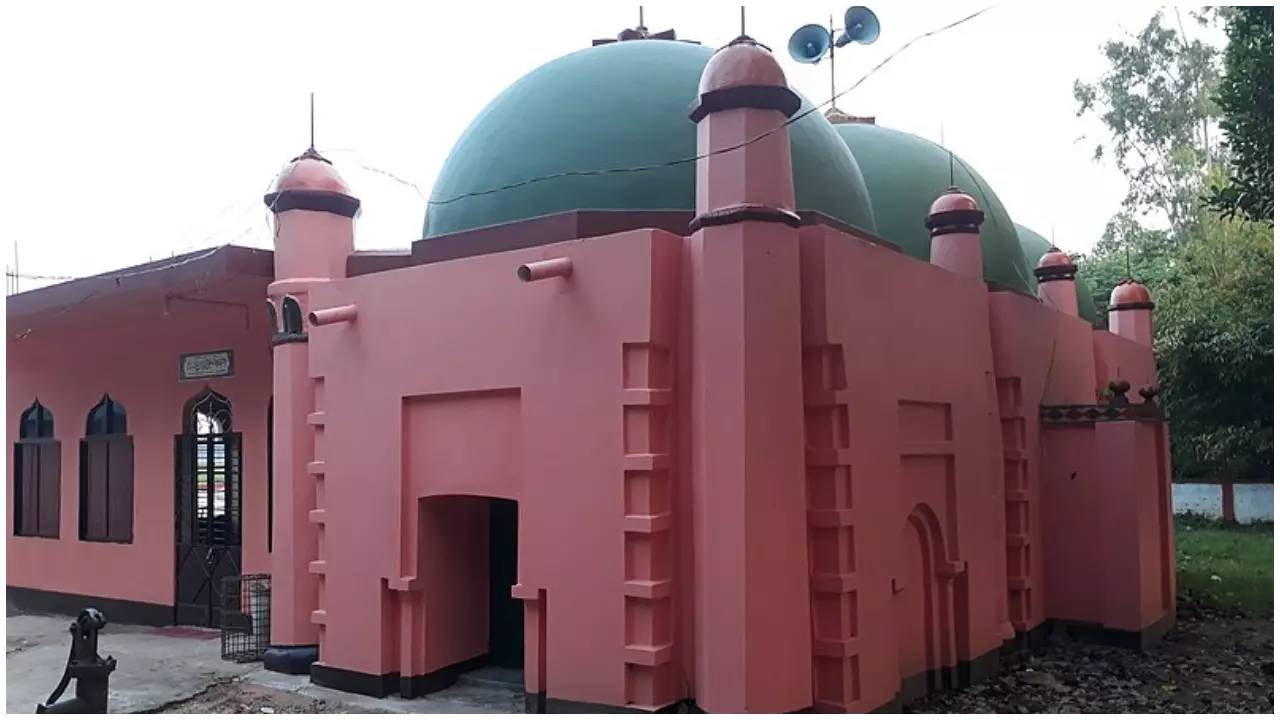 দেশের বিভিন্ন অঞ্চলের গায়েবি মসজিদ