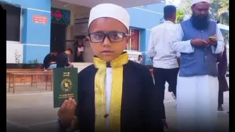 প্রবাসীর সহায়তায় ওমরায় গেলো পাঙ্গাসকে জাতীয় মাছ বলা ভাইরাল শিশু