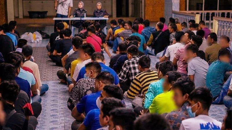 মালয়েশিয়ায় বাংলাদেশিসহ ১৩৮ প্রবাসী আটক