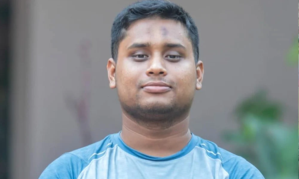 এবার প্রবাসীদের পাশে দাঁড়ালেন হাসনাত!