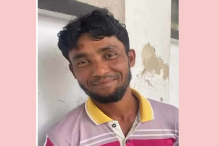 প্রবাসীর বাড়ির ছাদে মিলল যুবকের গলাকাটা লাশ