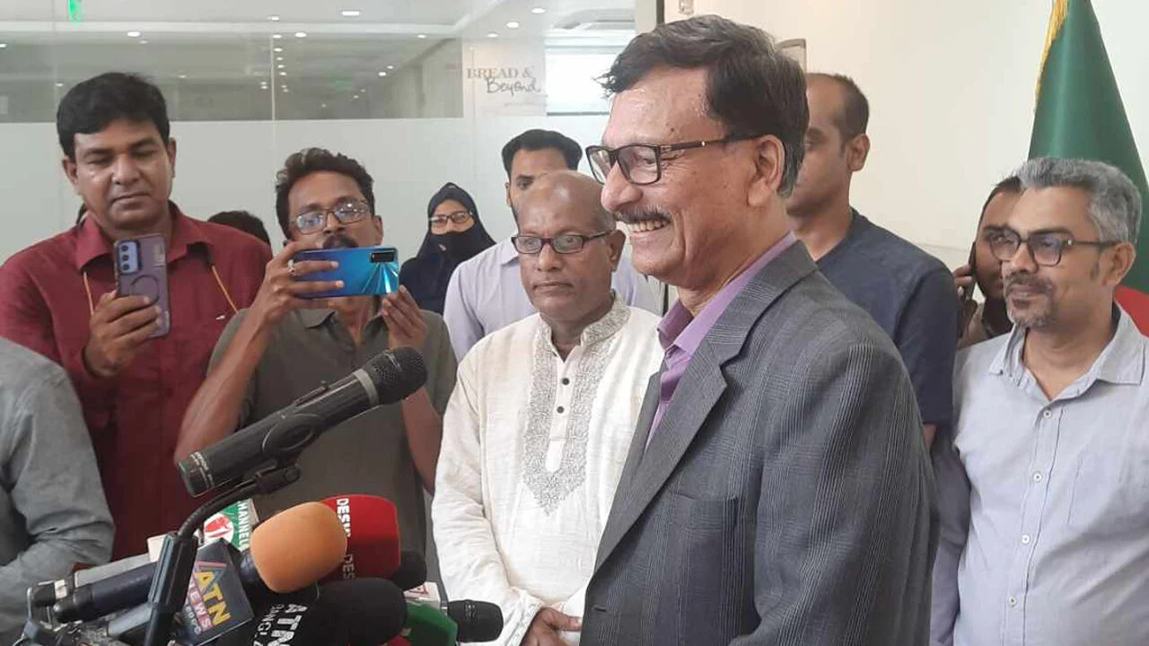 ইতালির পেন্ডিং ও ভারতীয় ভিসা নিয়ে যা বললেন পররাষ্ট্র উপদেষ্টা