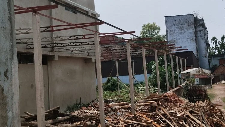 চৌদ্দগ্রামে বিএনপি নেতার বিরুদ্ধে প্রবাসীর জায়গা দখলের অভিযোগ