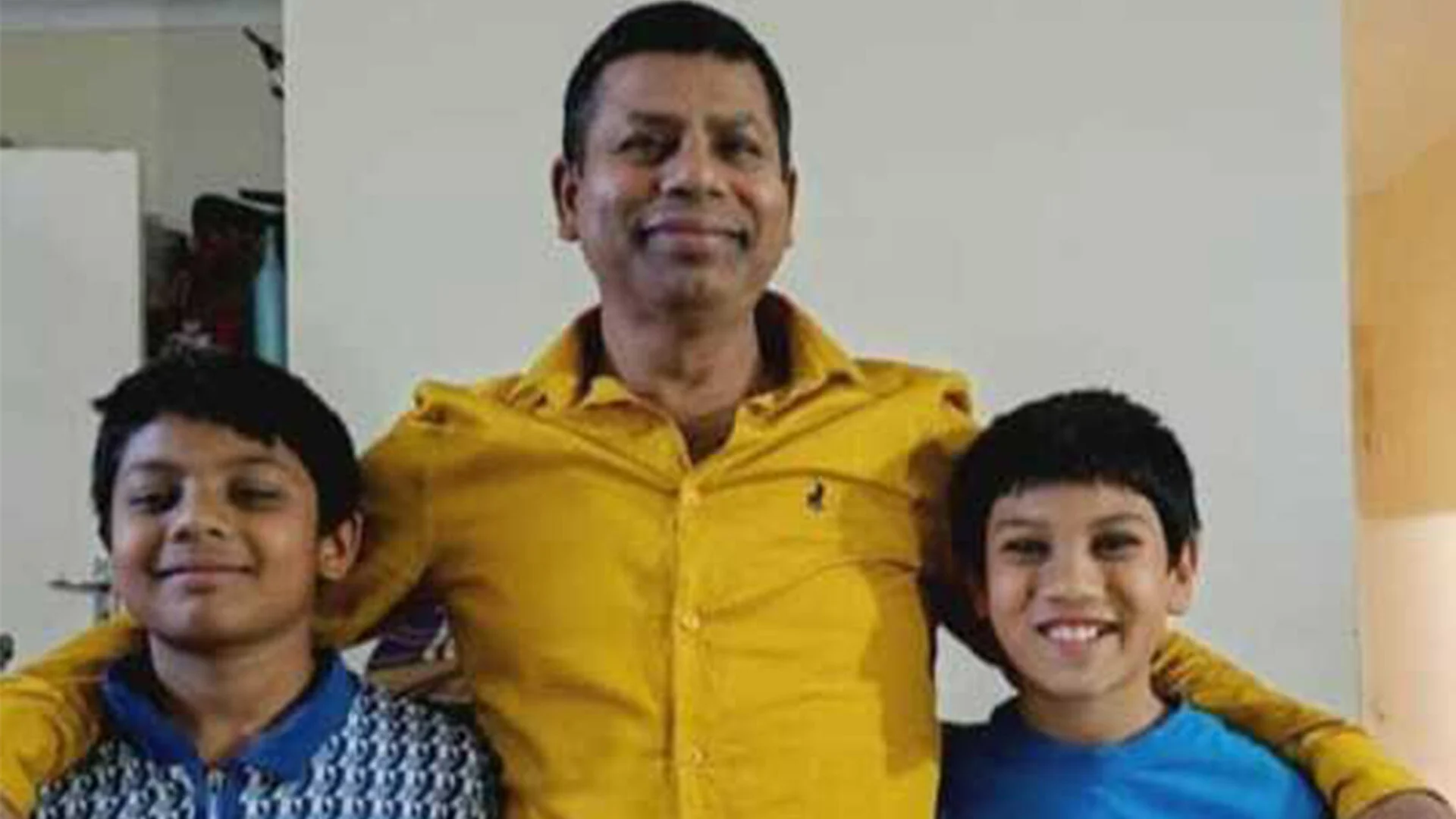 দক্ষিণ আফ্রিকায় সড়ক দুর্ঘটনায় বাংলাদেশি নিহত, আহত দুই ছেলে