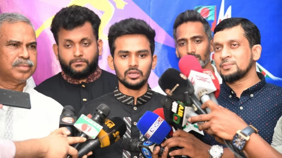 প্রবাসী স্থায়ী সমাধান নয়, খেলোয়াড় তৈরি করতে হবে ক্রীড়া উপদেষ্টা